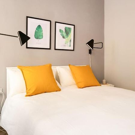 Mia Suite. Center Of เซบีญา ภายนอก รูปภาพ