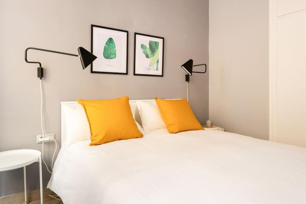 Mia Suite. Center Of เซบีญา ภายนอก รูปภาพ