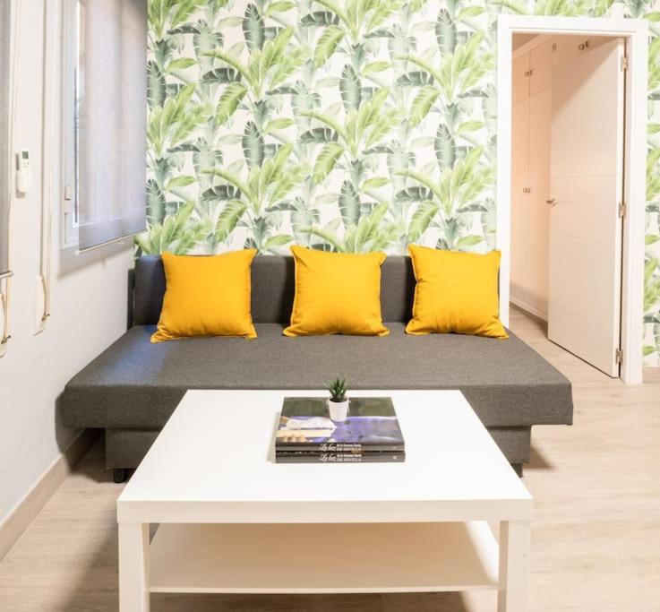 Mia Suite. Center Of เซบีญา ภายนอก รูปภาพ